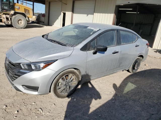  NISSAN VERSA 2024 Сріблястий