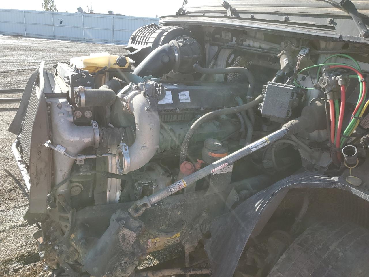 4V4NC9EH5LN228121 2020 Volvo Vn Vnl