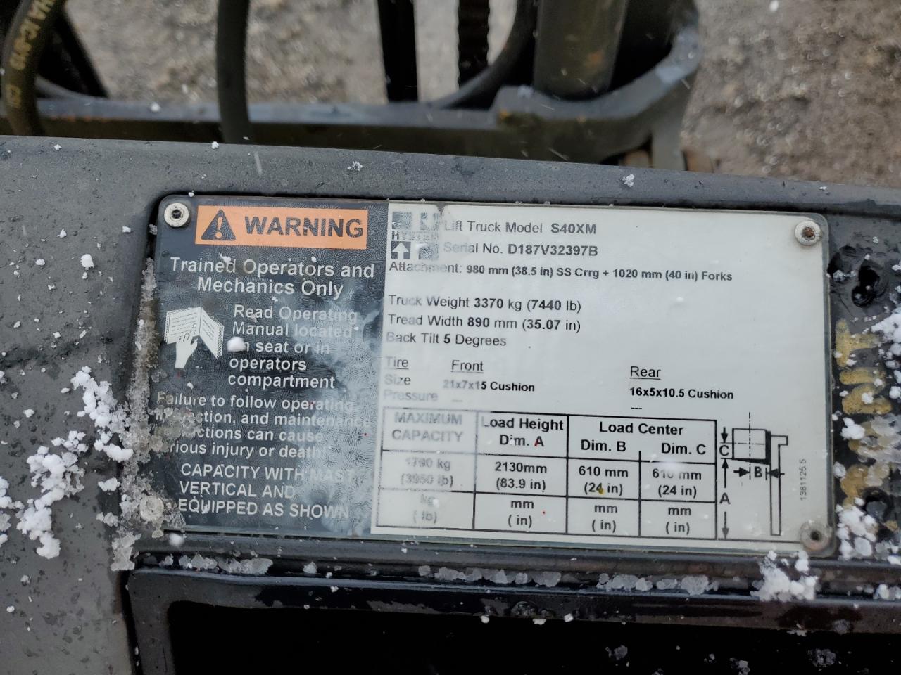 Lot #2411658211 2004 HYST FORKLIFT