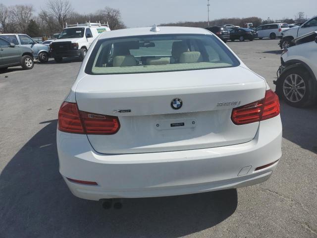  BMW 3 SERIES 2014 Білий