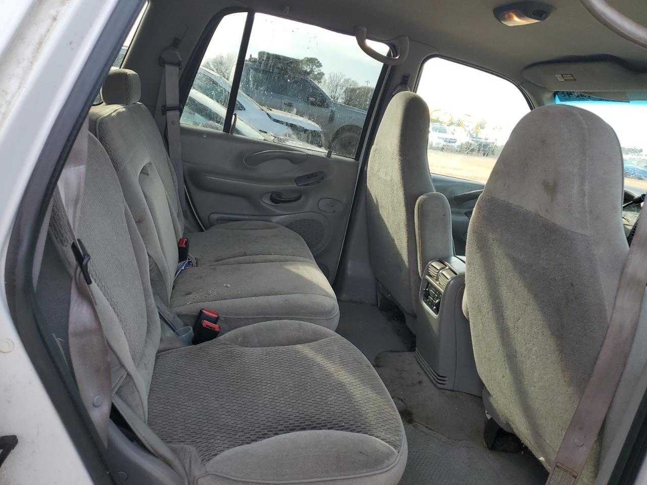 1FMRU1767WLB18920 1998 Ford Expedition