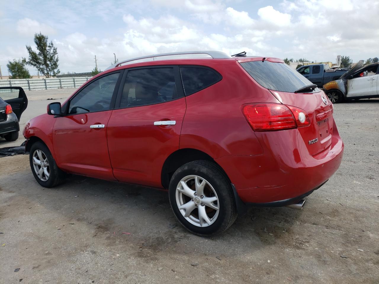 JN8AS5MT6AW015671 2010 Nissan Rogue S