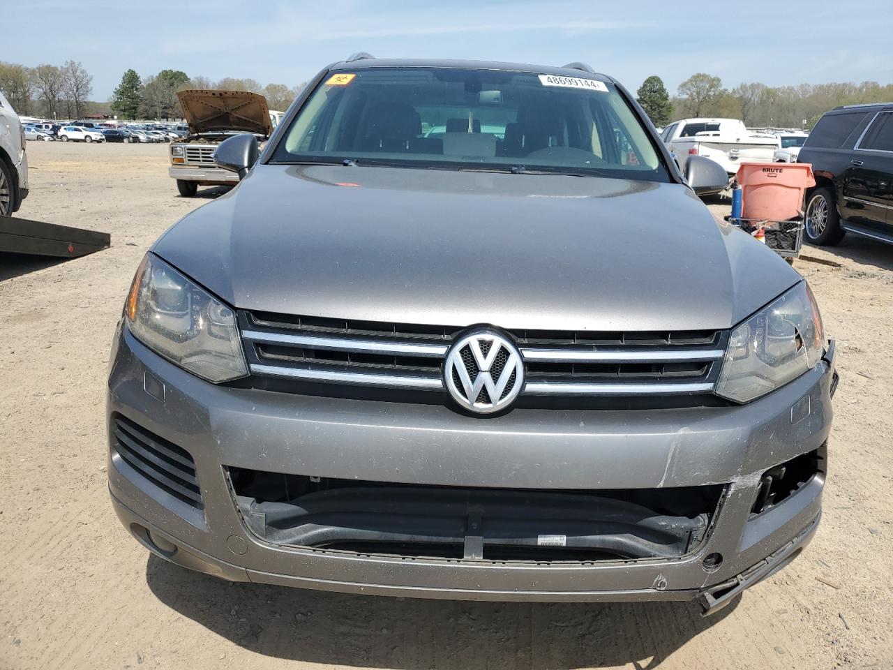 WVGEF9BP8DD003872 2013 Volkswagen Touareg V6