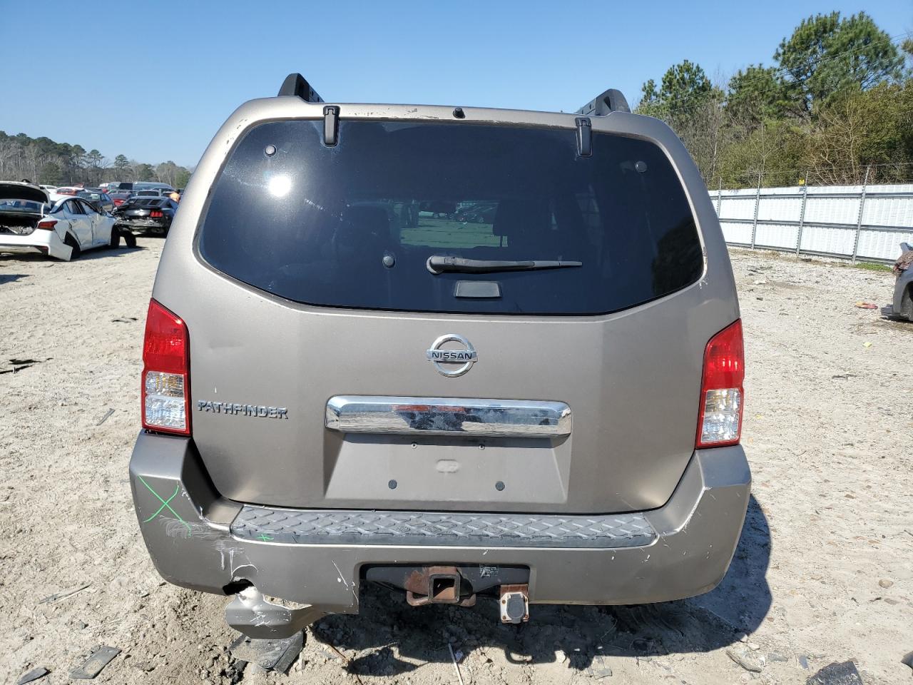 5N1AR18UX6C619120 2006 Nissan Pathfinder Le
