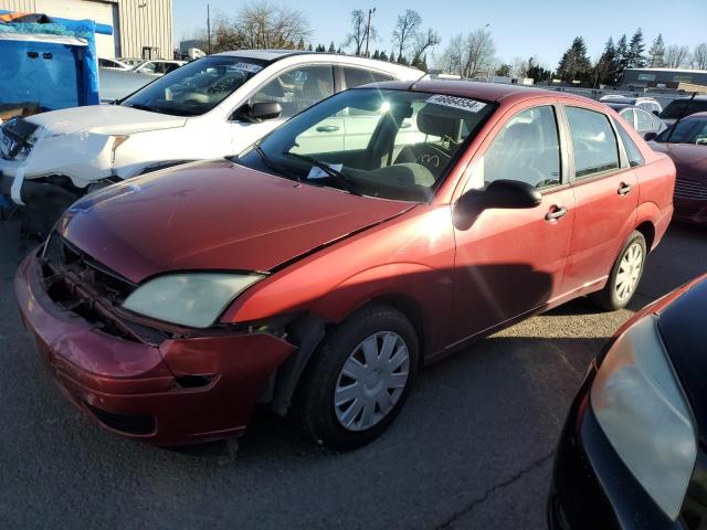 Lot #2426161125 2005 FORD FOCUS ZX4 salvage car
