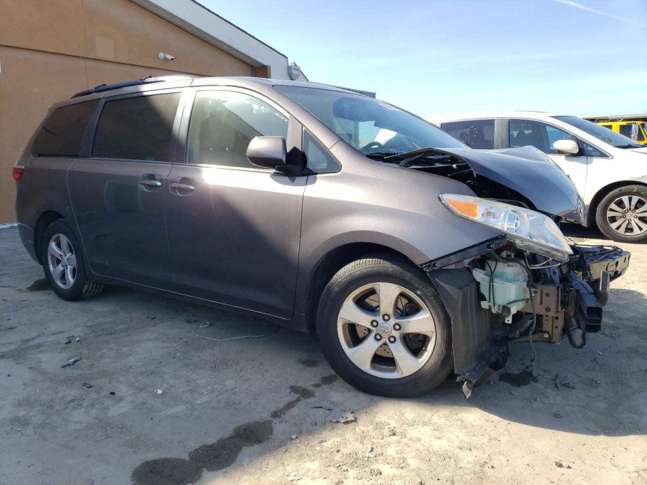 2015 Toyota Sienna Xle vin: 5TDYK3DC0FS594811