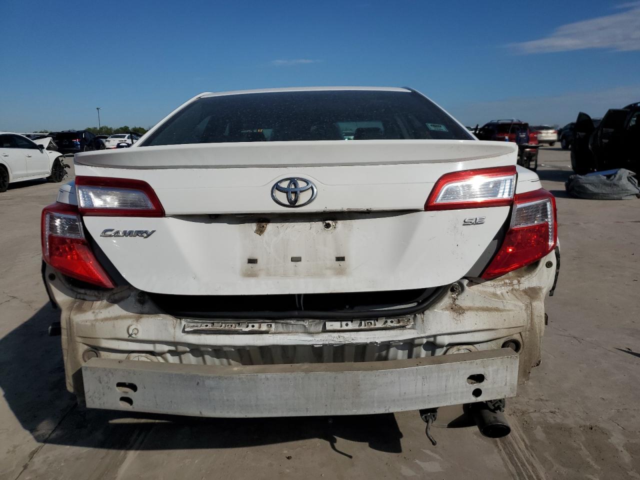 4T1BF1FK8EU823907 2014 Toyota Camry L