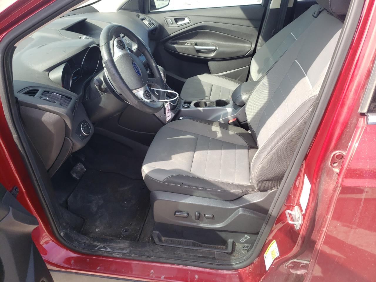 1FMCU9GX8EUB72135 2014 Ford Escape Se