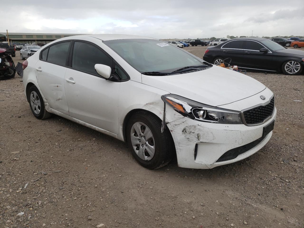 3KPFK4A78HE068007 2017 Kia Forte Lx