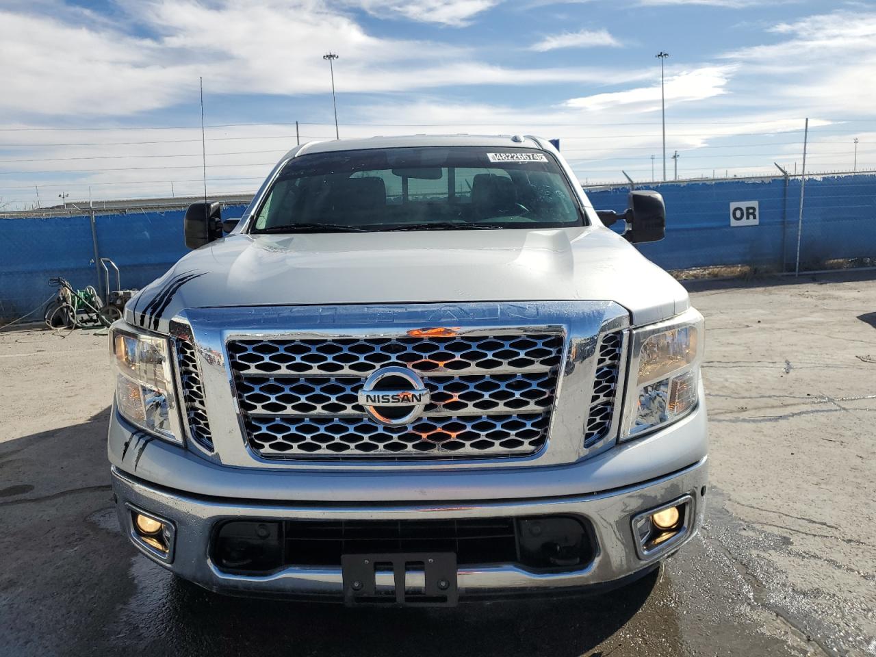 Lot #2821430308 2017 NISSAN TITAN SV