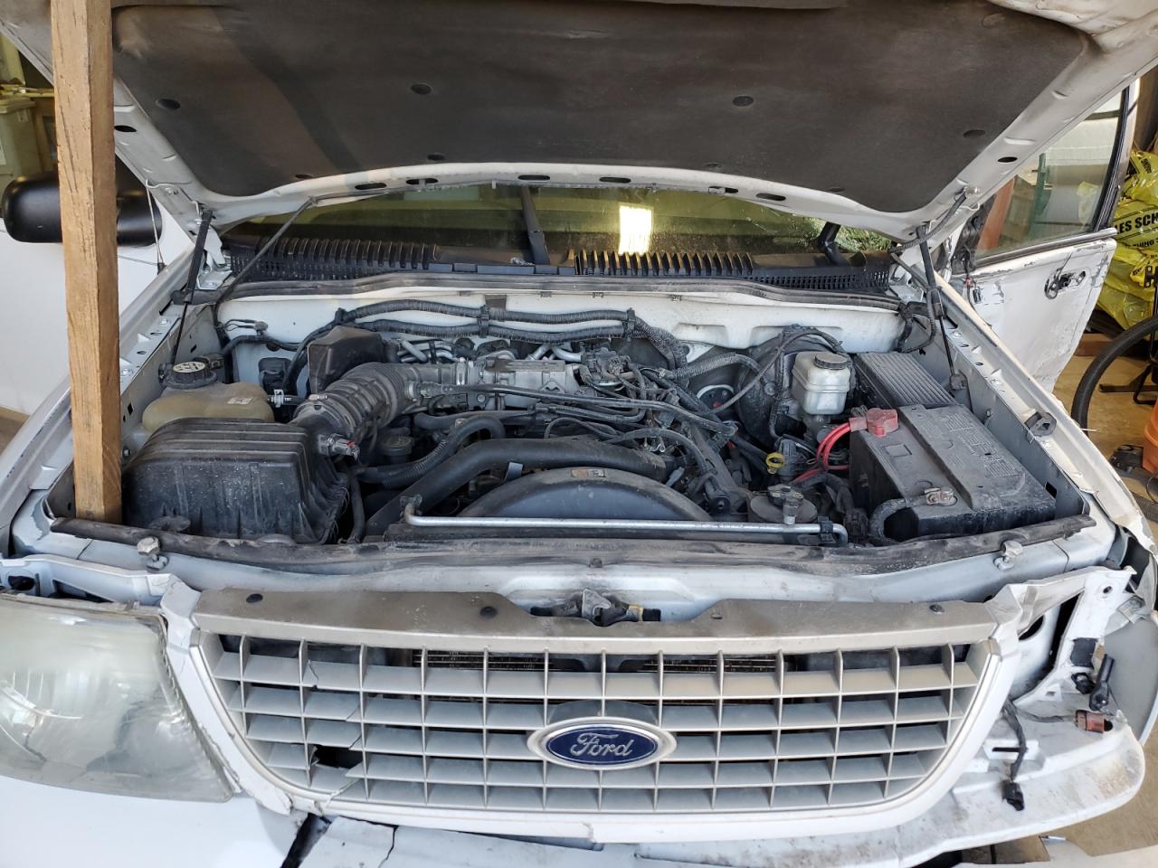 1FMDU74W25UB61507 2005 Ford Explorer Eddie Bauer