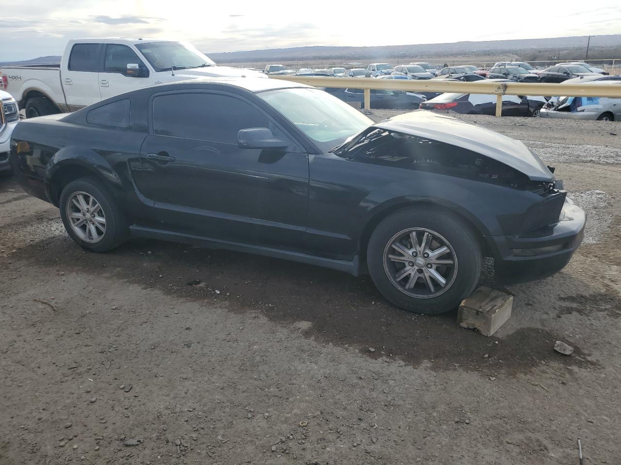 1ZVHT80N385112405 2008 Ford Mustang