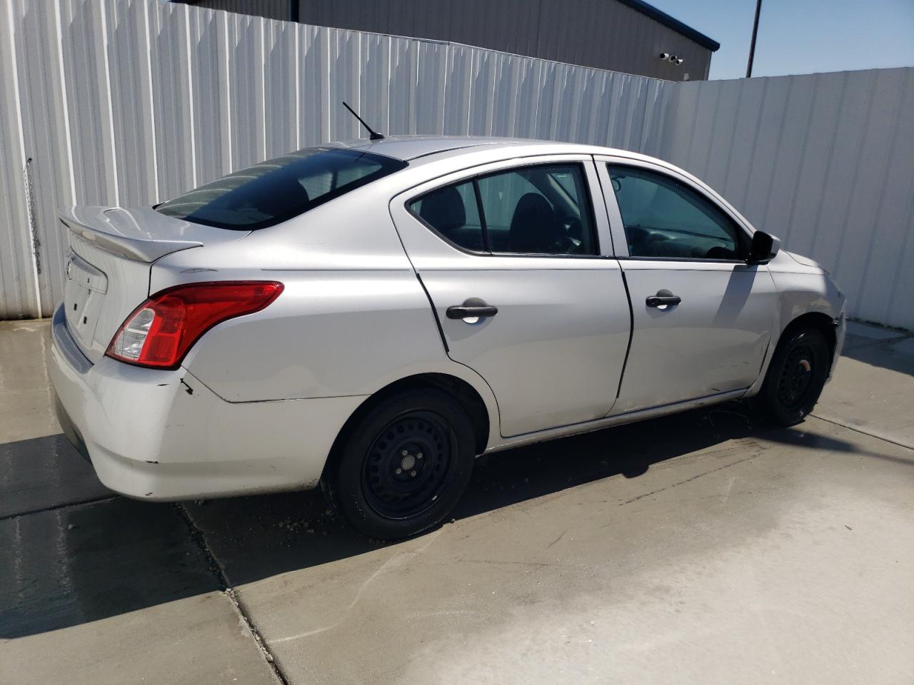 3N1CN7AP3KL860793 2019 Nissan Versa S