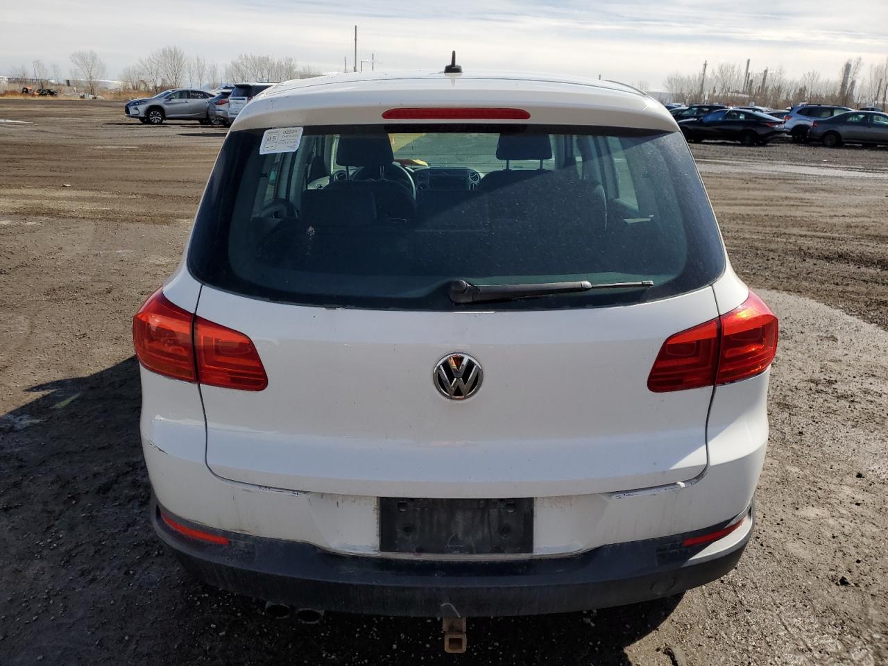 2012 Volkswagen Tiguan S vin: WVGAV7AX9CW529471