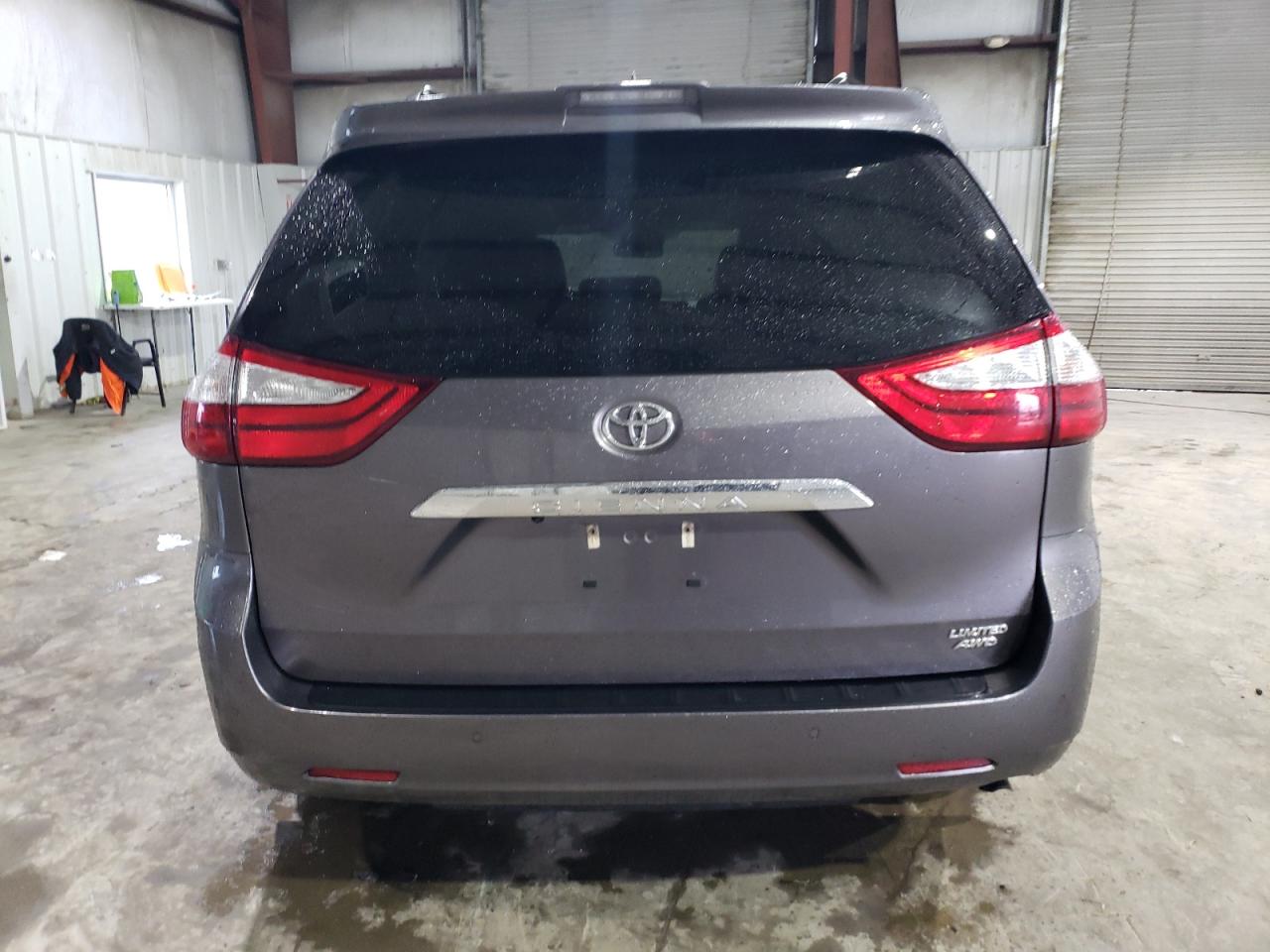 2019 Toyota Sienna Xle vin: 5TDDZ3DC3KS221217