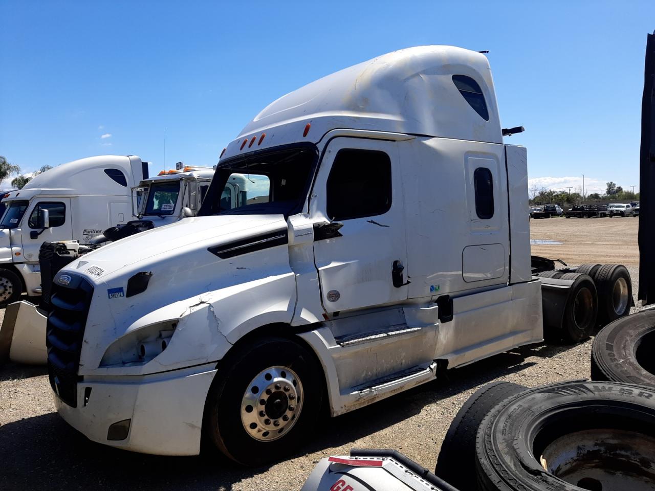 Lot #2505796458 2021 FREIGHTLINER CASCADIA 1