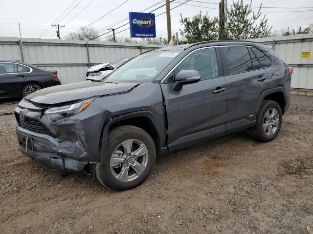 Lot #2440846138 2023 TOYOTA RAV4 XLE salvage car