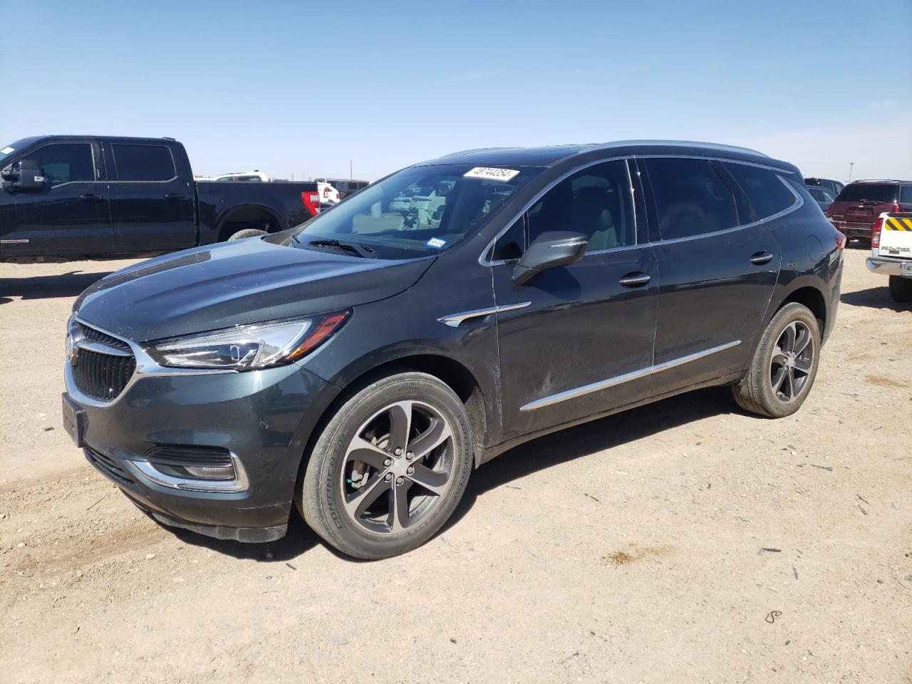 2019 Buick Enclave Essence vin: 5GAEVAKW0KJ273565