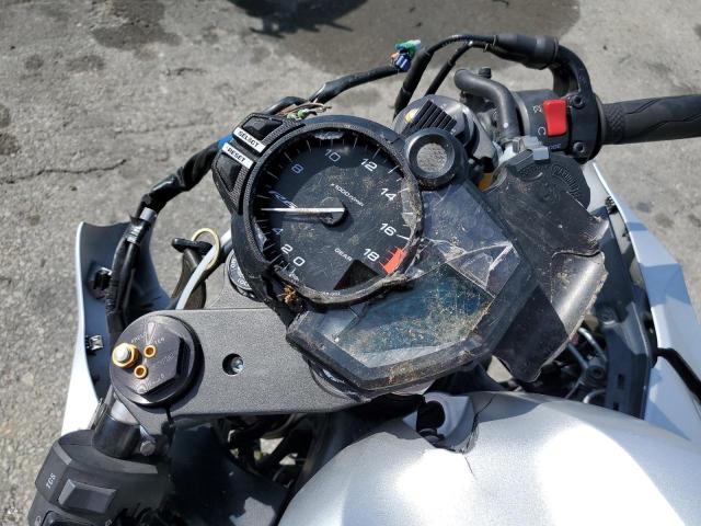 2017 YAMAHA YZFR6 C JYARJ28Y4HA000708