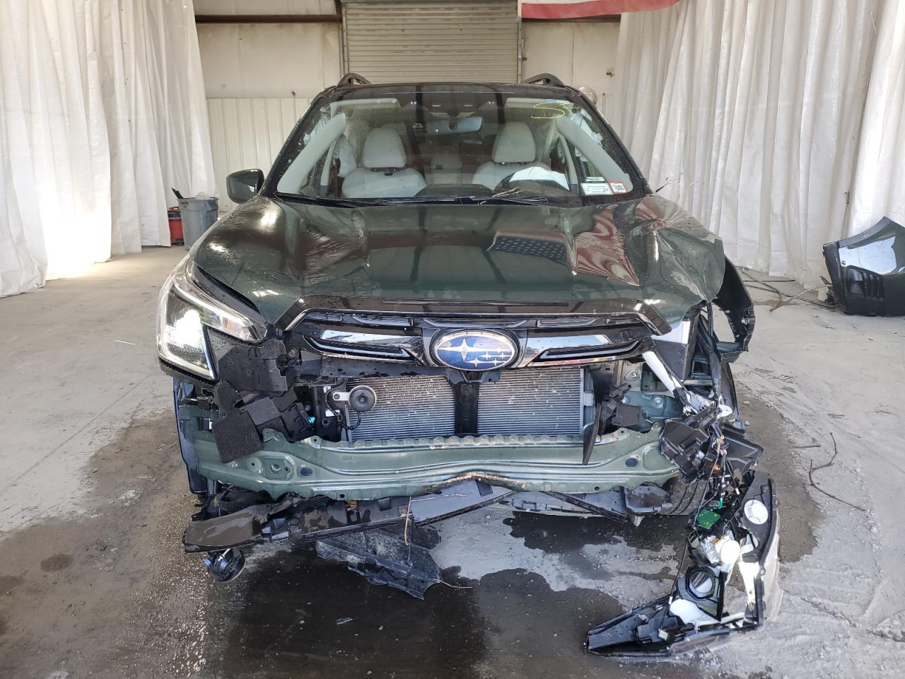 JF2SKAEC0NH475086 2022 Subaru Forester Premium