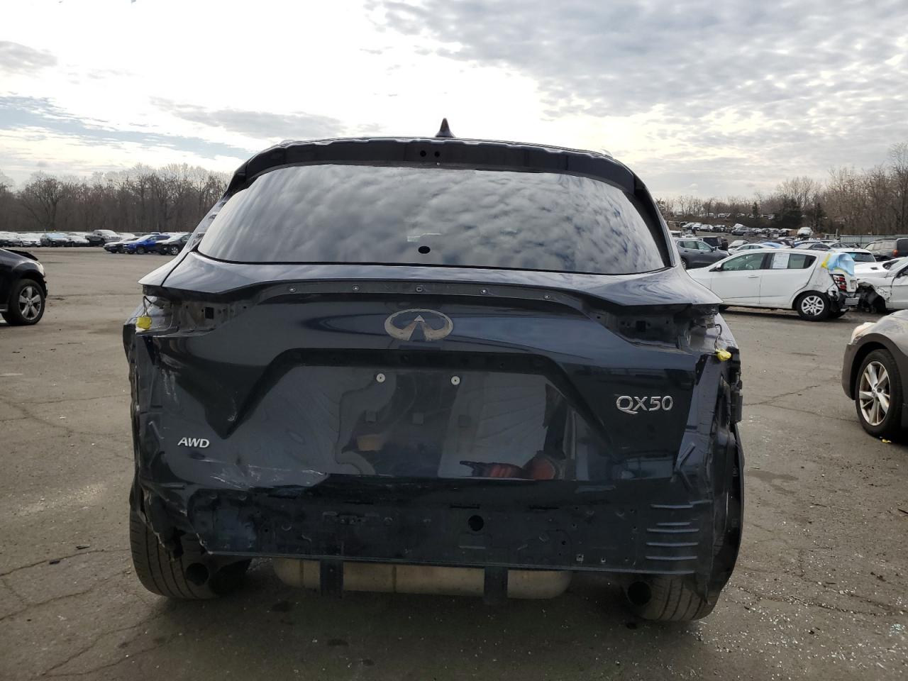 3PCAJ5M3XKF127880 2019 Infiniti Qx50 Essential