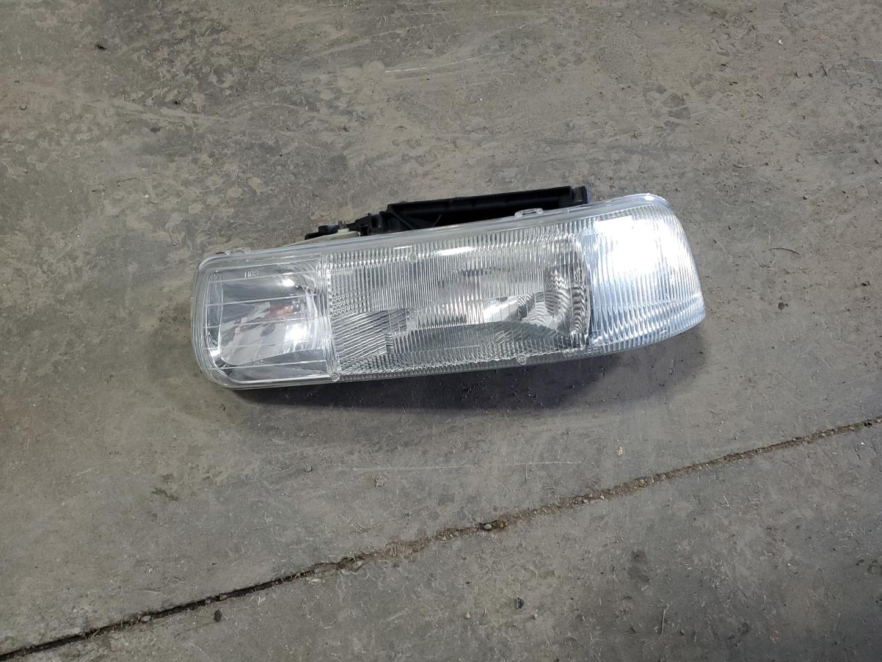 1GNEK13ZX4J237585 2004 Chevrolet Tahoe K1500