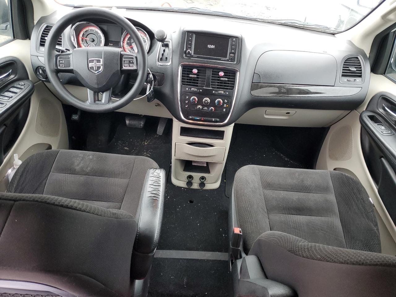 2C4RDGBG2JR305313 2018 Dodge Grand Caravan Se