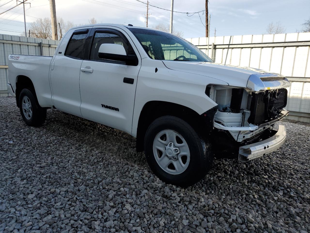 5TFUY5F17KX784548 2019 Toyota Tundra Double Cab Sr/Sr5