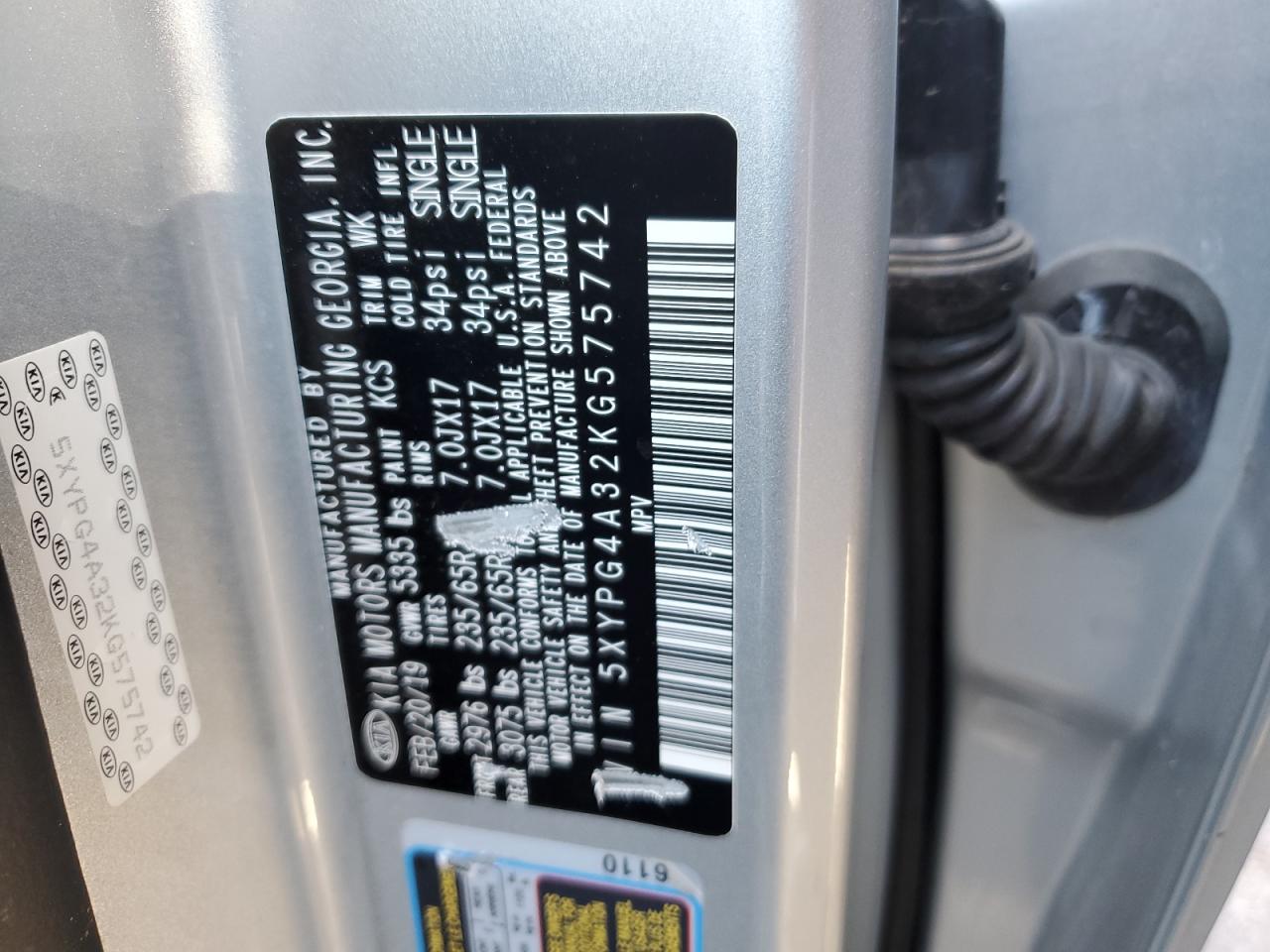 5XYPG4A32KG575742 2019 Kia Sorento L