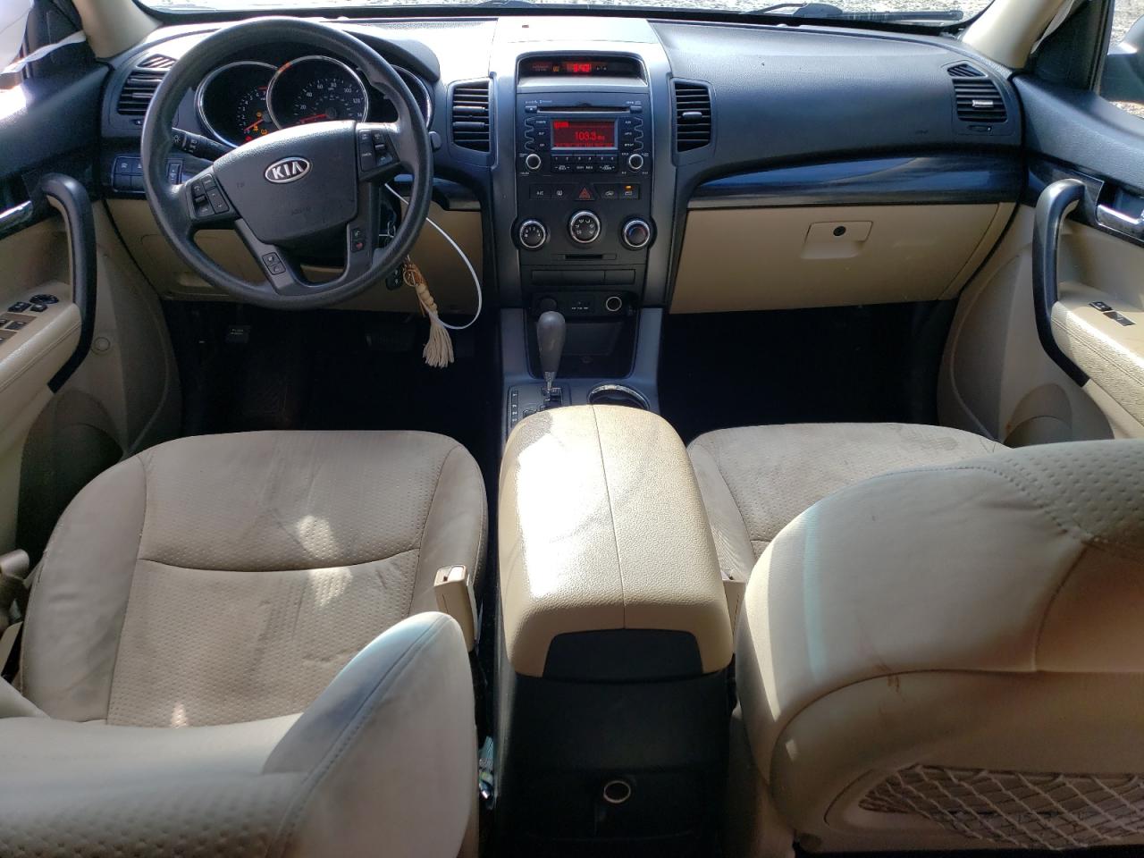 5XYKT3A12CG294959 2012 Kia Sorento Base