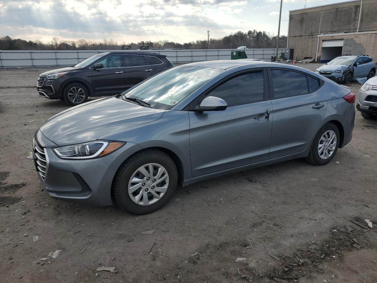 KMHD74LF7HU117420 2017 Hyundai Elantra Se