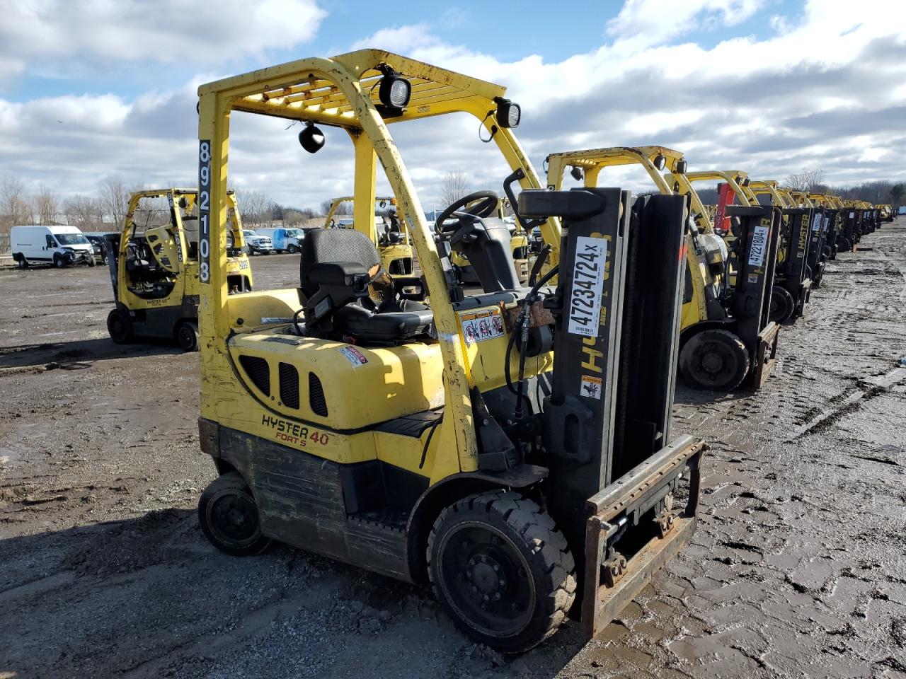 Lot #3242791979 2010 HYST FORKLIFT