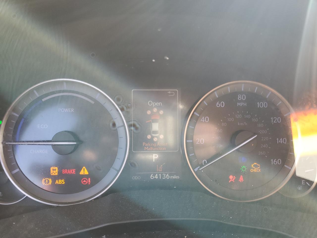 JTHBW1GG3J2170115 2018 Lexus Es 300H