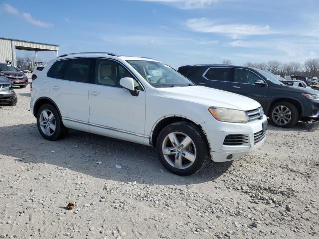 Lot #2390053872 2014 VOLKSWAGEN TOUAREG V6 salvage car