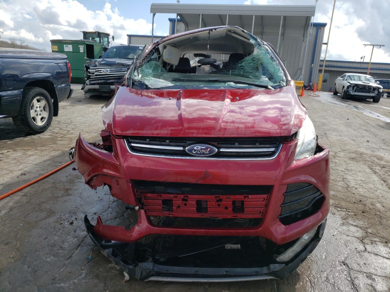 1FMCU0J93GUC33996 2016 Ford Escape Titanium