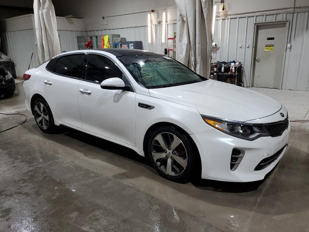 5XXGW4L28HG136453 2017 Kia Optima Sx