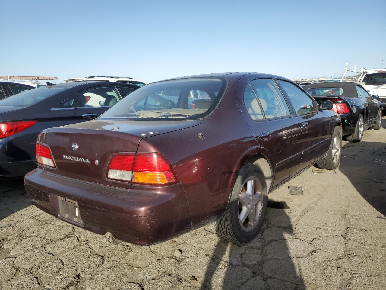 JN1CA21A9WT402719 1998 Nissan Maxima Gle