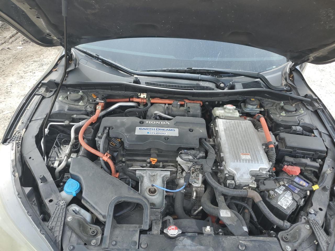 1HGCR6F58FA009509 2015 Honda Accord Hybrid Exl