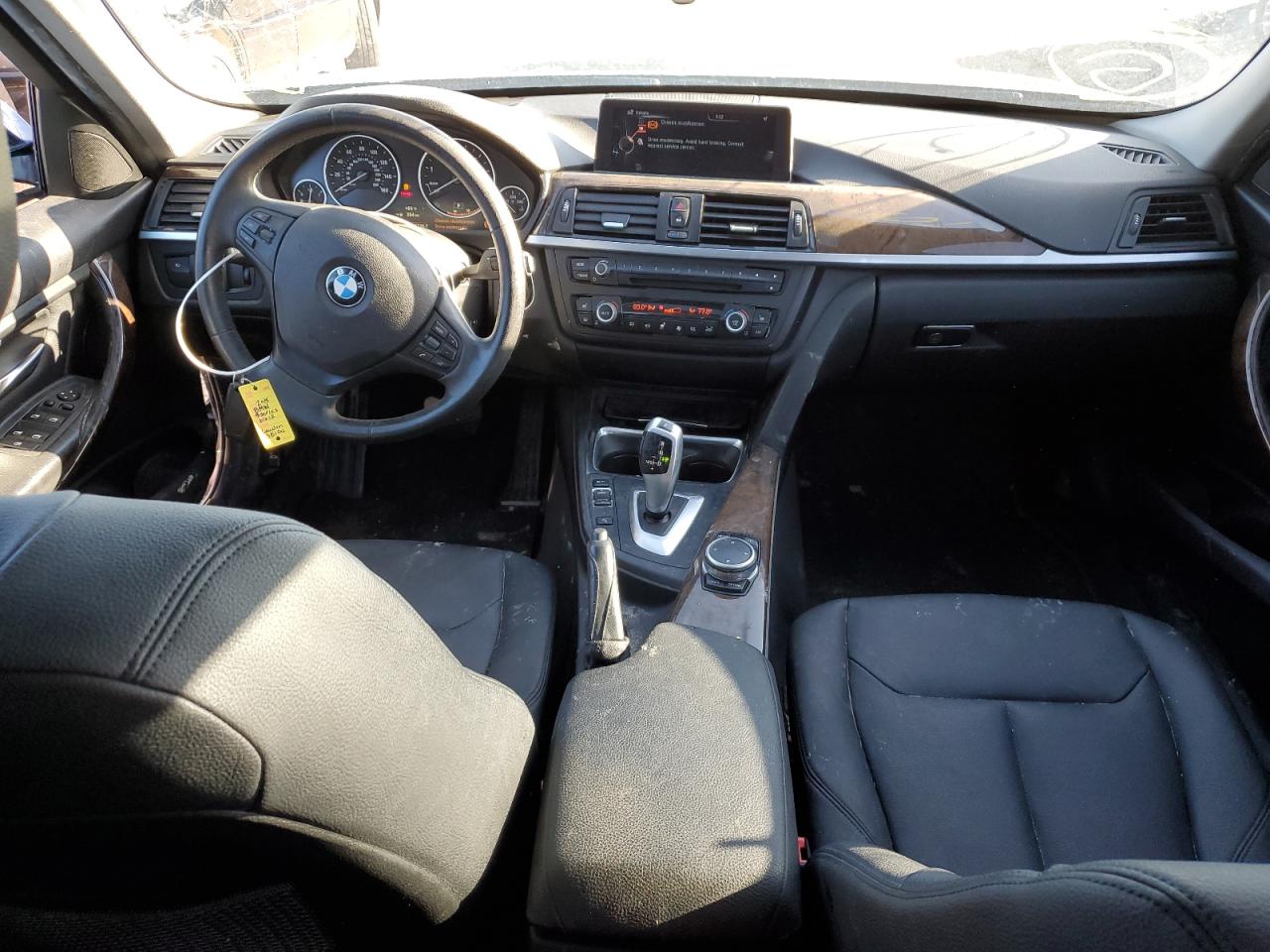 WBA3B1G52FNT05619 2015 BMW 320 I