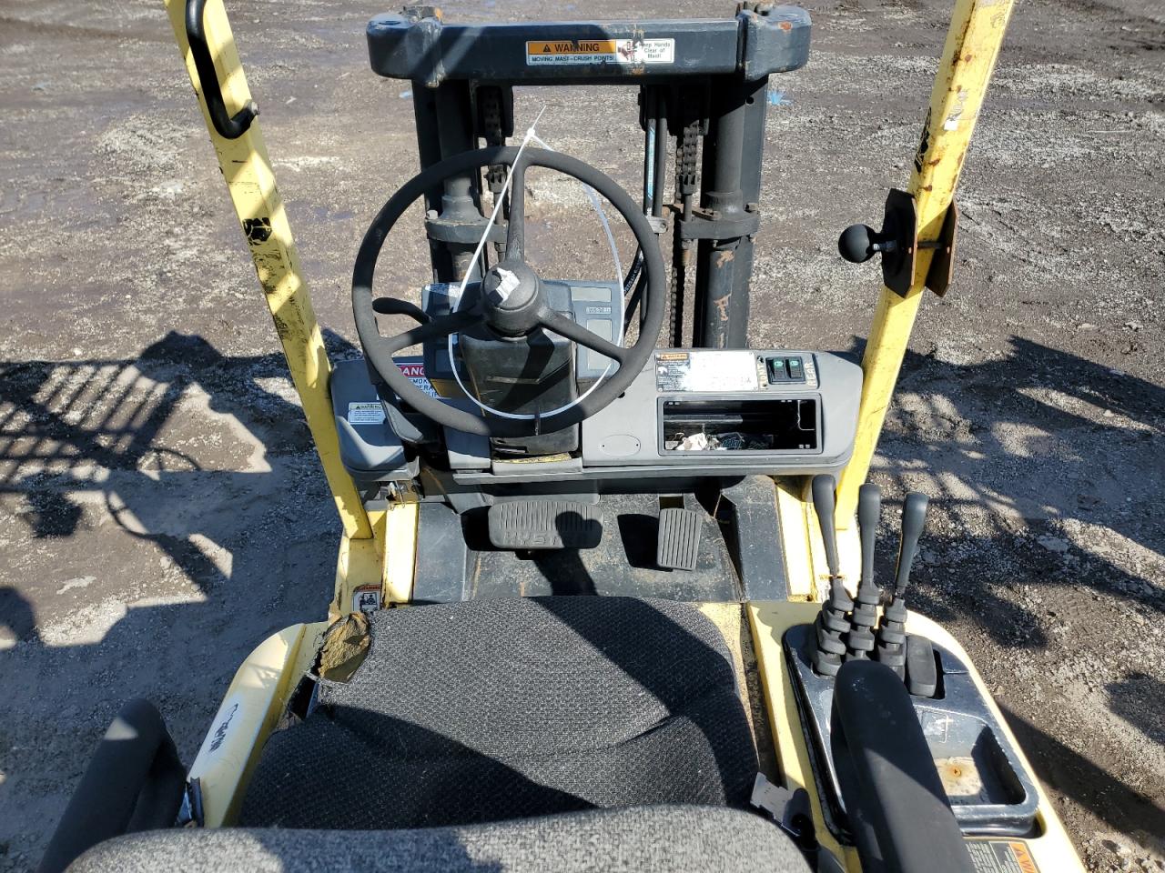 Lot #2411658211 2004 HYST FORKLIFT