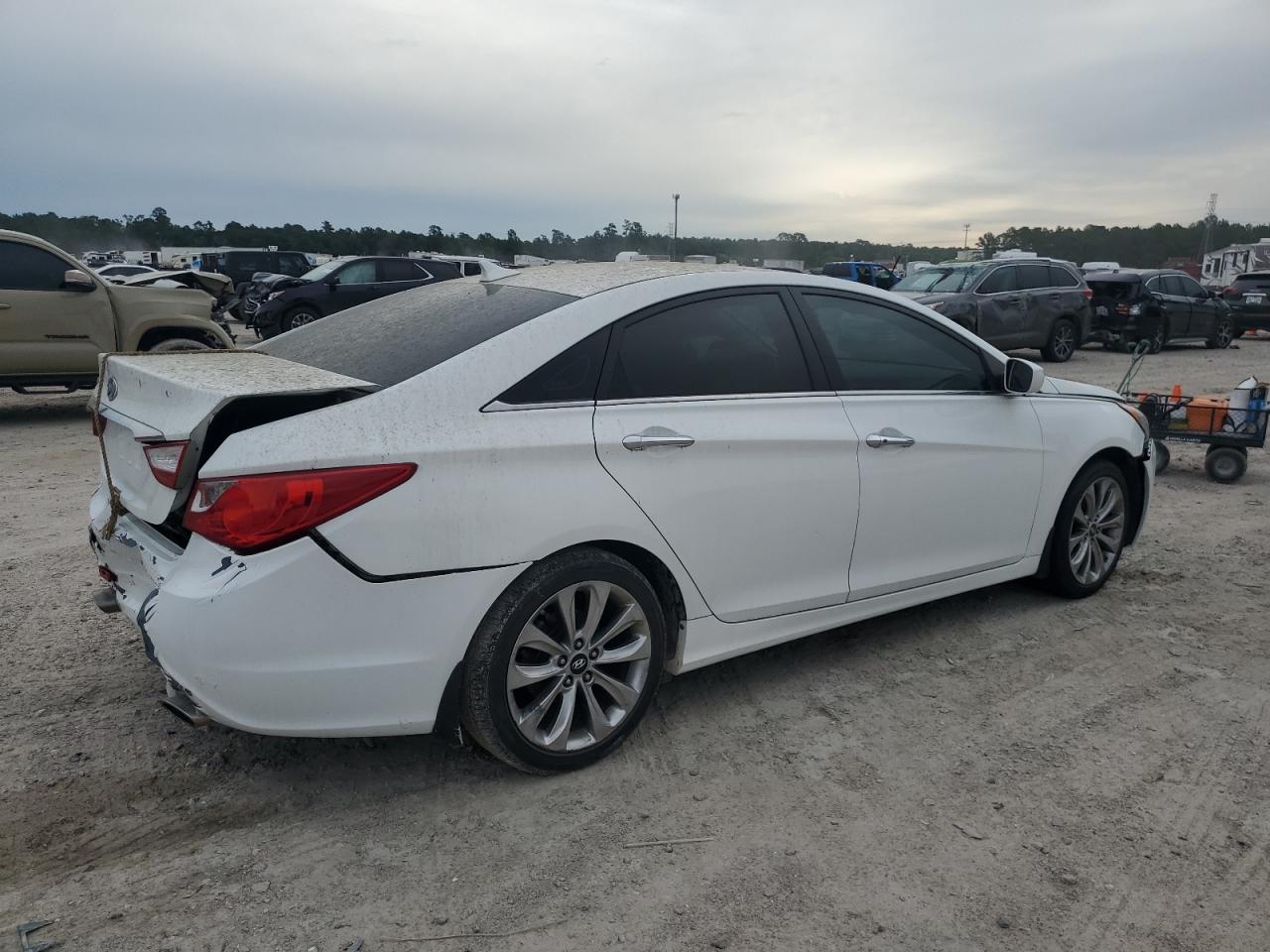 5NPEC4AC8BH143605 2011 Hyundai Sonata Se