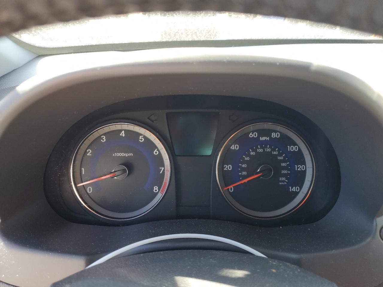 KMHCU5AE9CU018000 2012 Hyundai Accent Gls