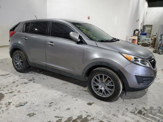 VIN KNDPBCAC7G7864631 2016 KIA Sportage, LX no.4