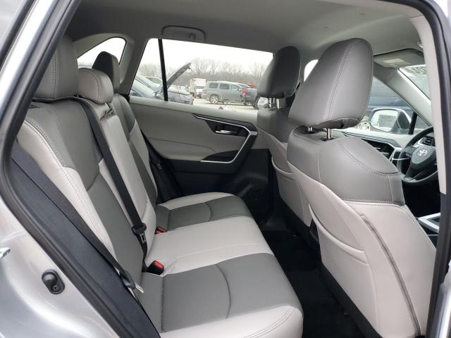 2021 TOYOTA RAV4 XLE - 2T3P1RFV4MC233417