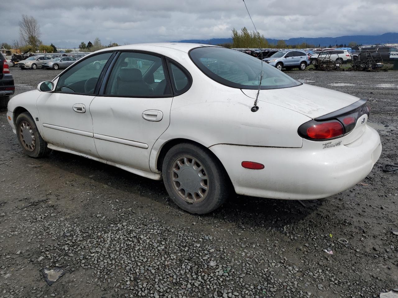 1FAFP53S1WG221659 1998 Ford Taurus Se Comfort