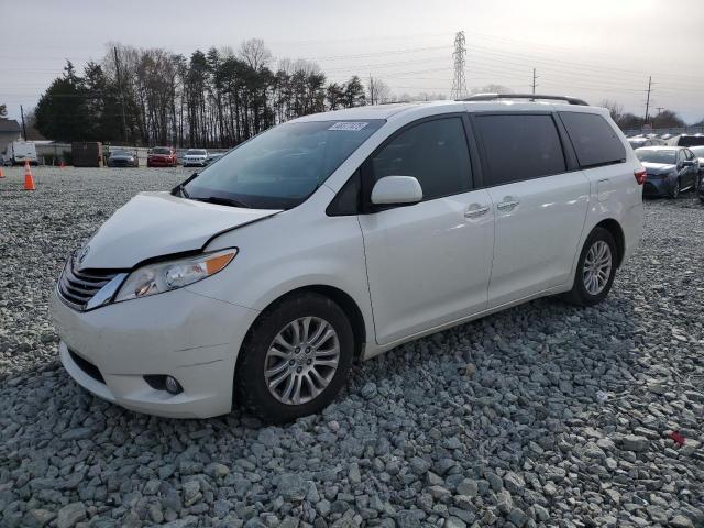 TOYOTA SIENNA XLE