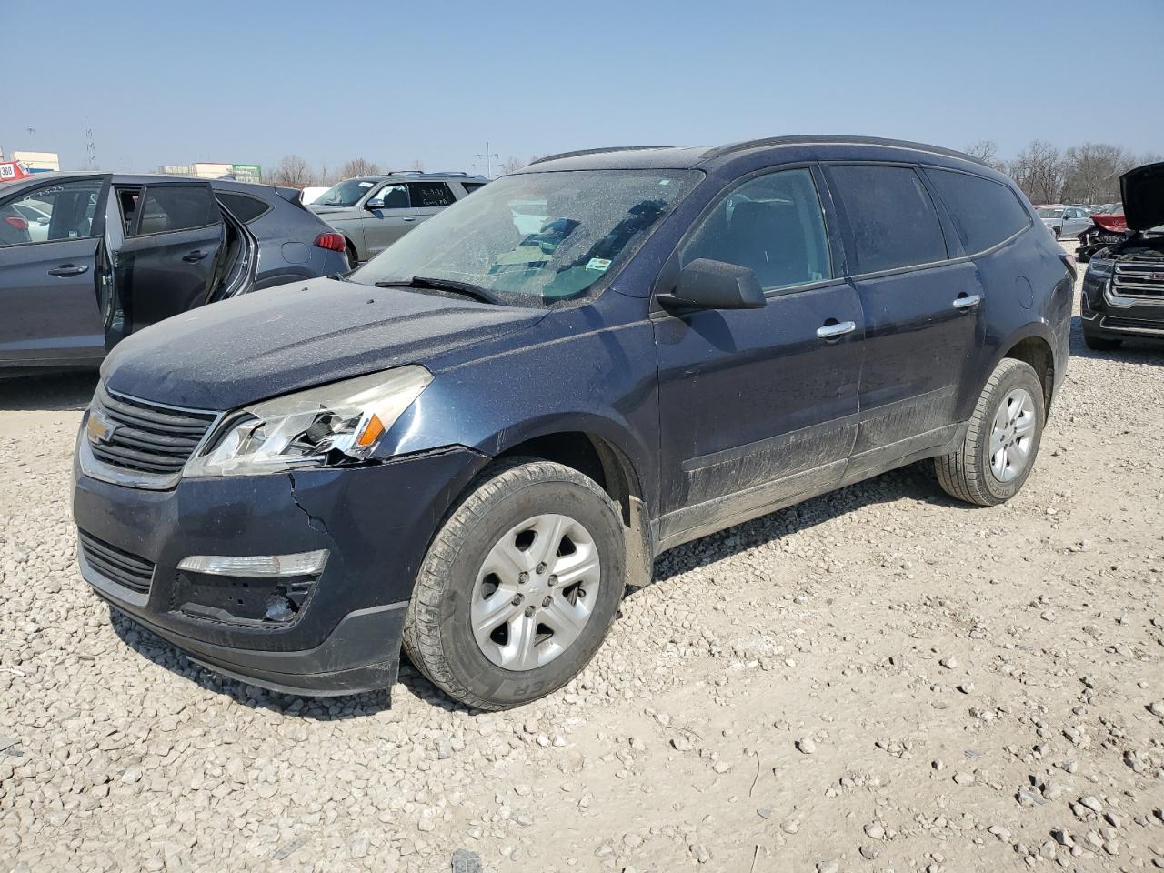 CHEVROLET TRAVERSE LS