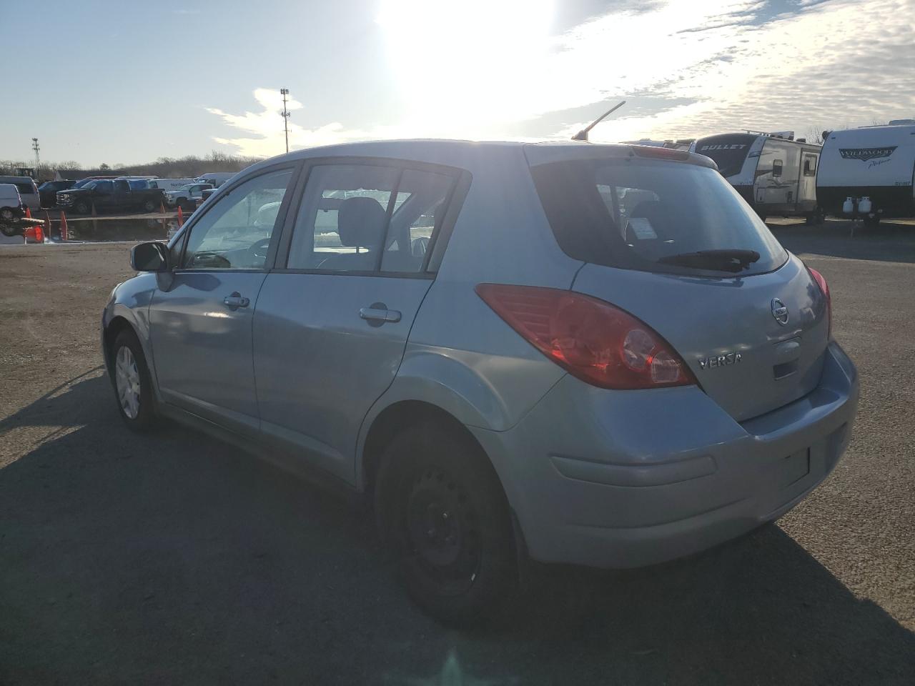 NISSAN VERSA S