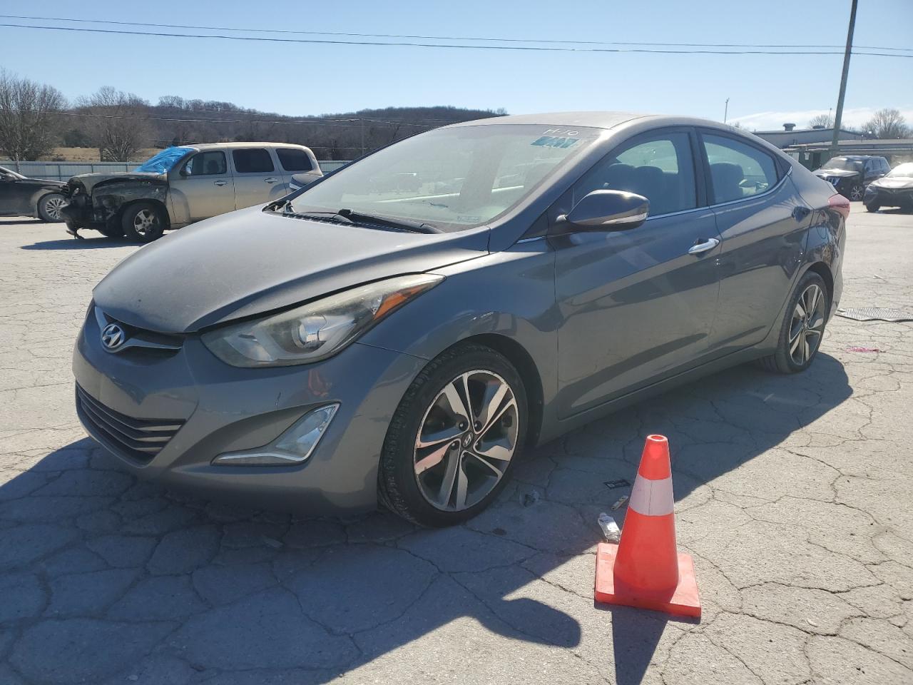 HYUNDAI ELANTRA SE