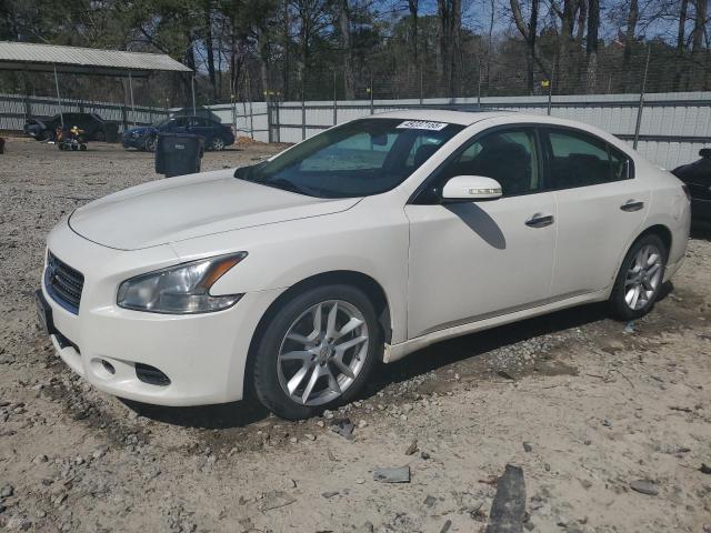 NISSAN MAXIMA S
